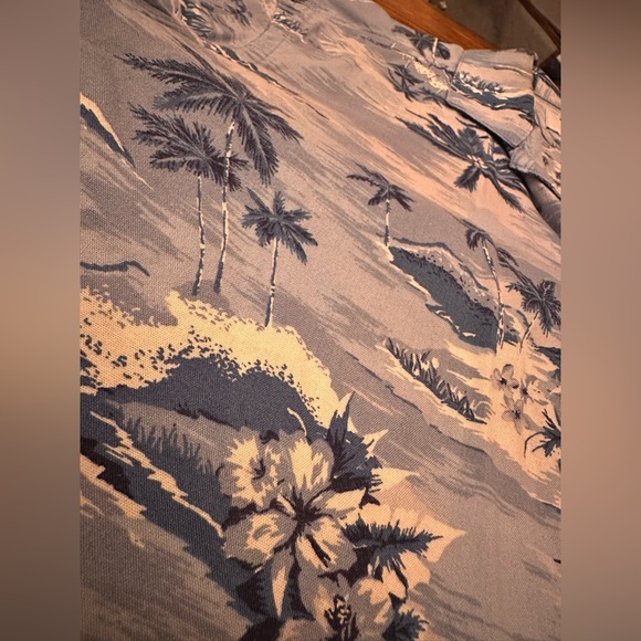 The Perfect Blue Floral Hawaiian Shirt Beach Resortwear Casual Festival - Picture 3 of 5